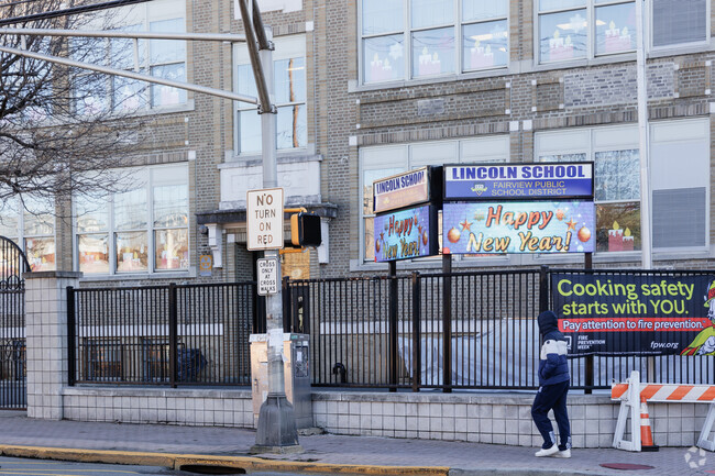 Lincoln School in Fairview, NJ has has 596 students in grades 5-8.