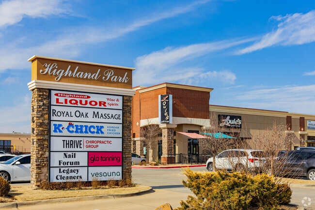 Twin Oaks residents can walk to Highland Park Shopping Center in a short distance.