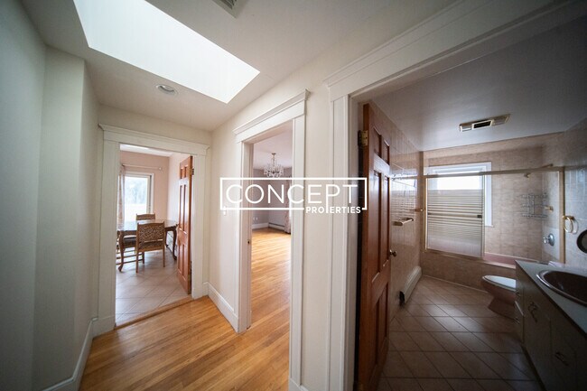 208 Rawson Rd unit 2, Brookline, MA 02445 - photo 4