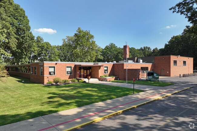 Woodland Elementary School offers a variety of programs.