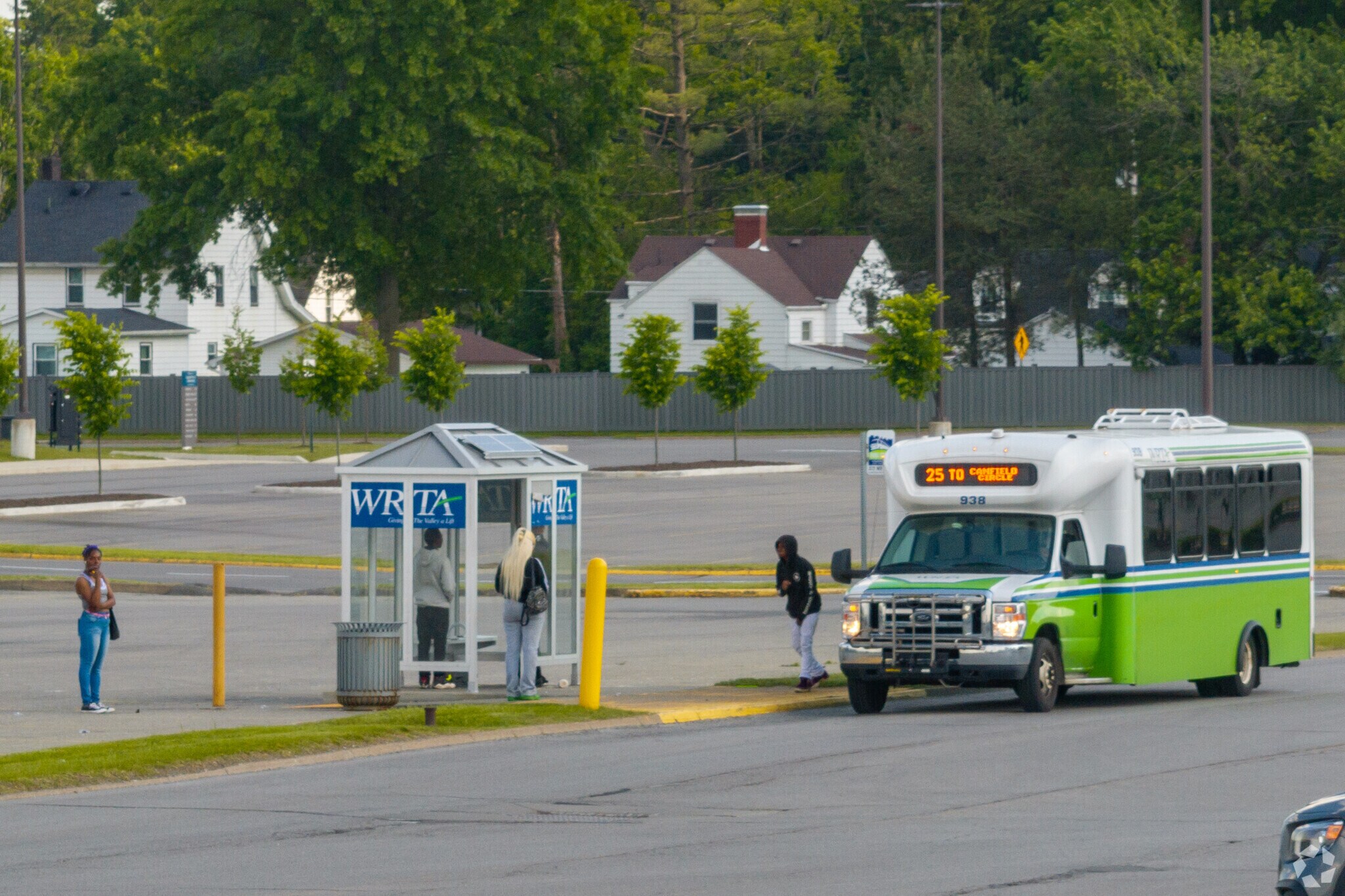Cottage Grove has bus transportation that will take you to Southern Park Mall.