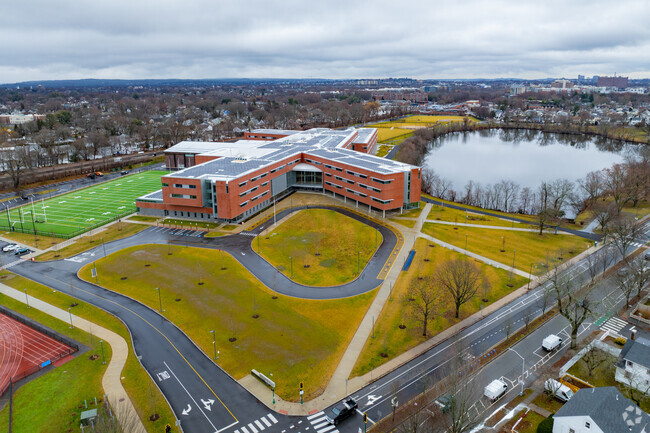 Belmont High School has an overall grade of A+ on Niche.