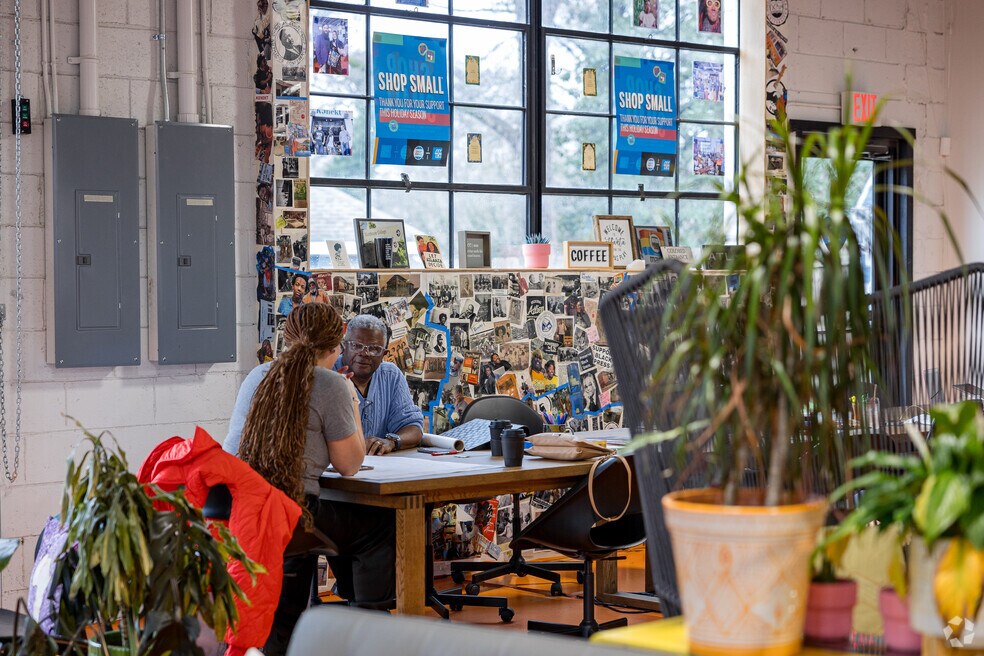 NH_ChaletWood_562852_P2_SW_V1_021925