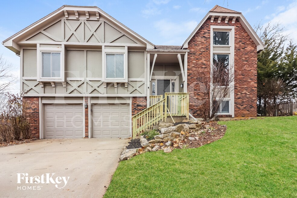 11568 Earnshaw St, Overland Park, KS 66210 - photo 1