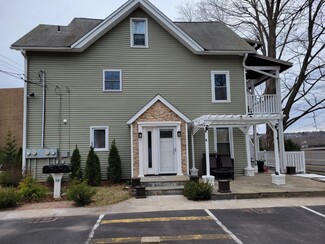 54 Golden Hill St Unit 2, Naugatuck, CT 06770
