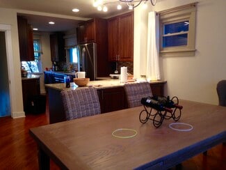 5459 Fair Oaks St, Pittsburgh, PA 15217