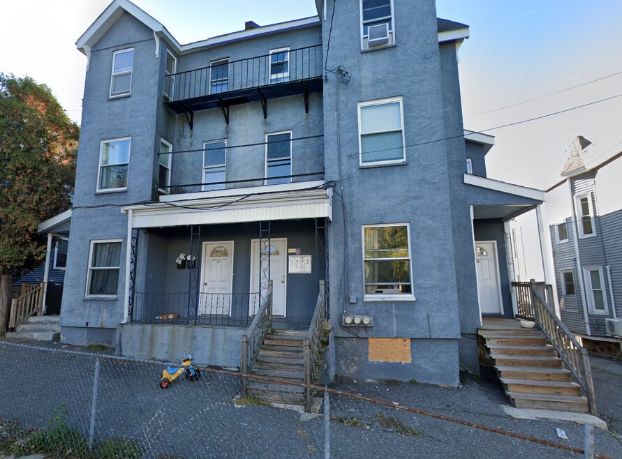 15 Higgins St unit A, Allston, MA 02134 - photo 1