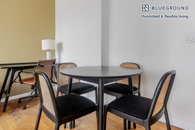 Atelier unit FL8-ID1822, New York, NY 10036 - photo 6