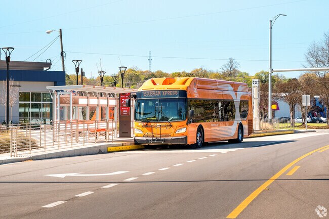 Crestwood South has public transportation.