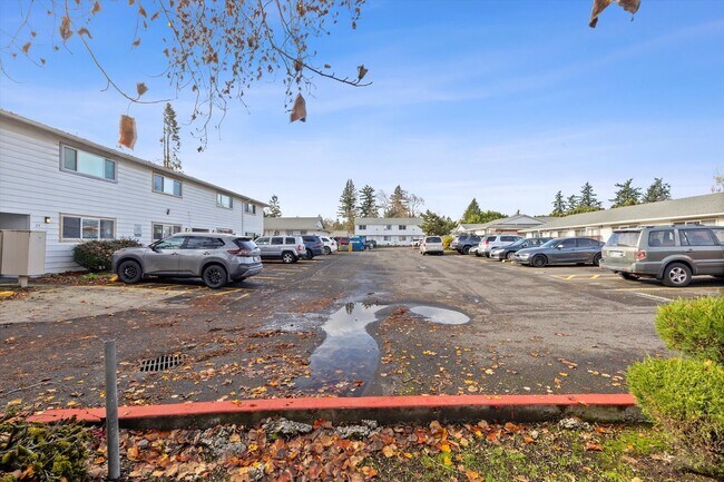 Lincoln Court, Portland, OR 97233 - photo 3