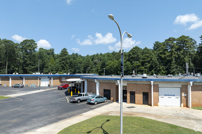 Limestone County Career Technical Center in Athens Alabama offers career training.