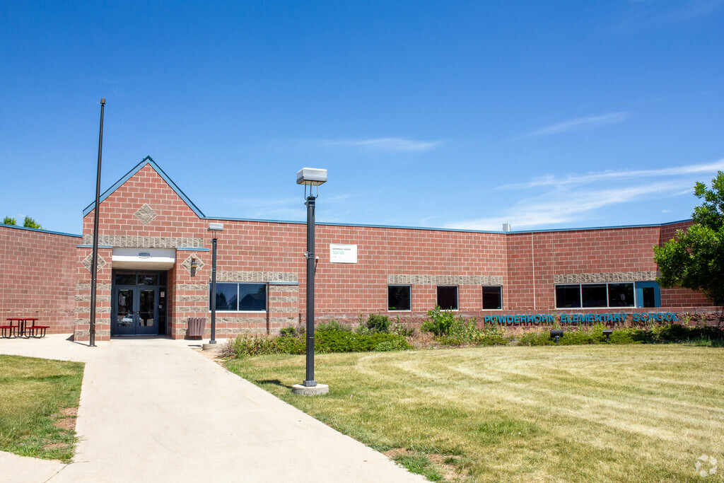 Powderhorn Elementary School front entrance in Ken Caryl.
