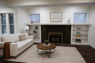 4313 S King Dr, Chicago, IL 60653