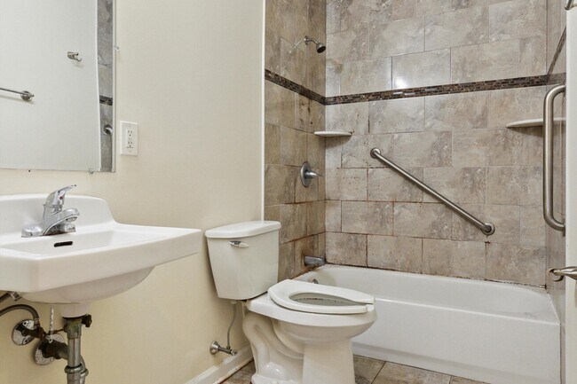 1519 N 16th St unit 13, Philadelphia, PA 19121 - photo 4
