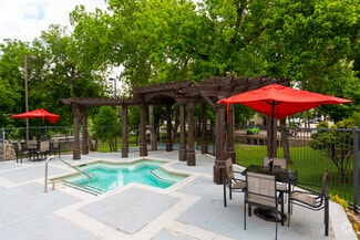1109 S Pleasant Valley Rd, Austin, TX 78741