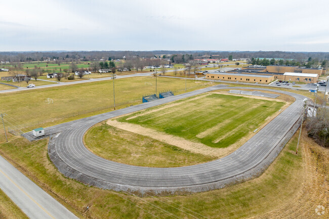 Macon County Junior High School has access to track and field facilities.