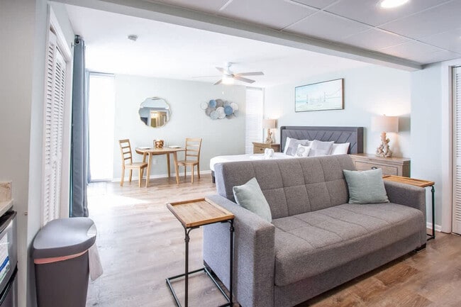 10517 Front Beach Rd unit FL8-ID1354971P, Panama City Beach, FL 32407 - photo 2