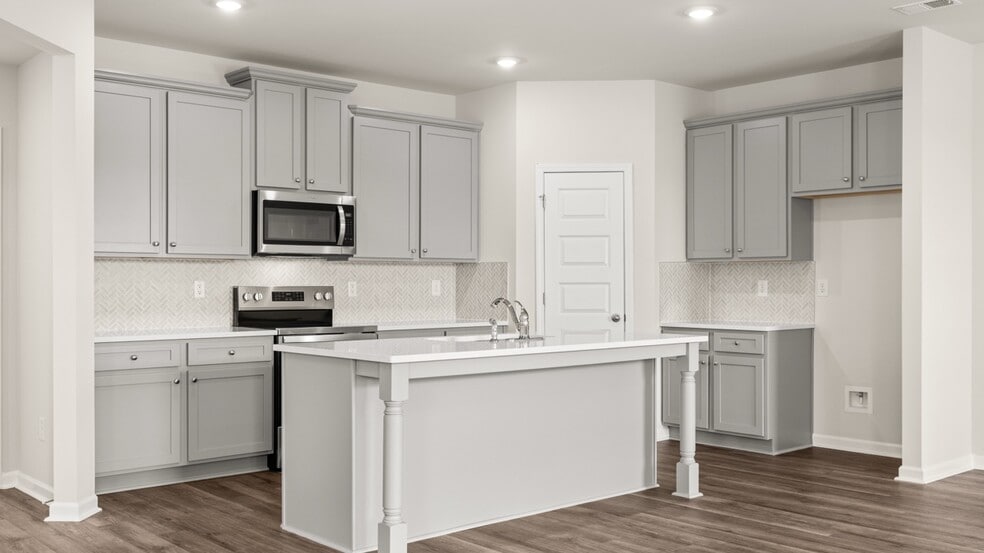 912 Stow Ln, Monroe, GA 30655 - photo 1