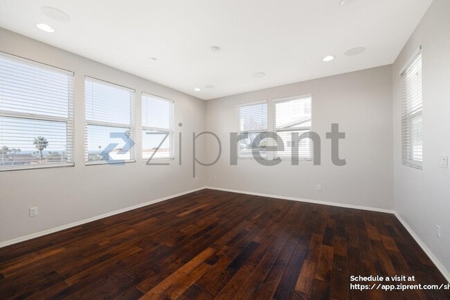 3048 Beachwood Blf Way, San Diego, CA 92117 - photo 3