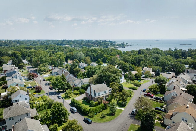 Byram homes reflect a serene coastal life.