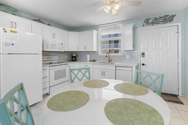 5700 Bonita Beach Rd SW unit FL7-ID1226379P, Bonita Springs, FL 34134 - photo 7
