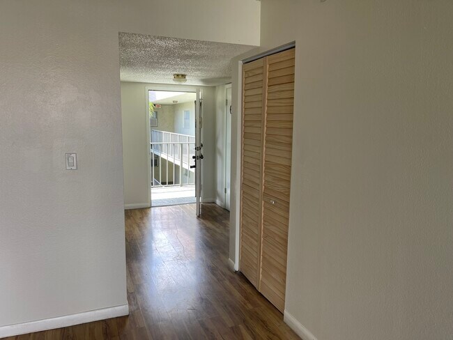 Courtyards of Broward unit 3411, North Lauderdale, FL 33068 - photo 6