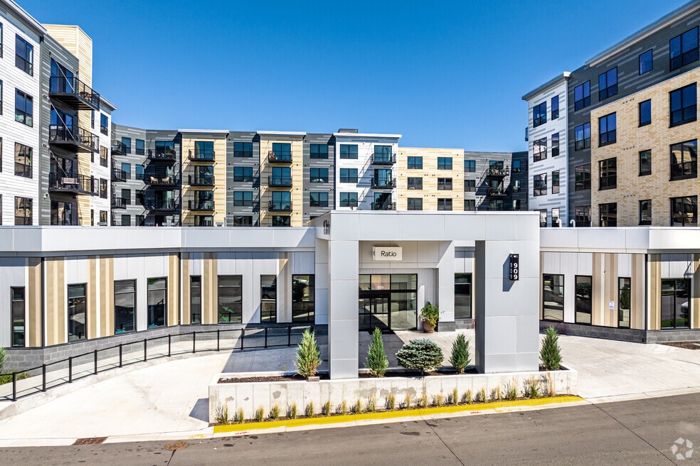 Ratio, Columbia Heights, MN 55421 - photo 1