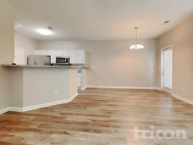 10 Carriage Hls Dr SE, Cartersville, GA 30121 - photo 3