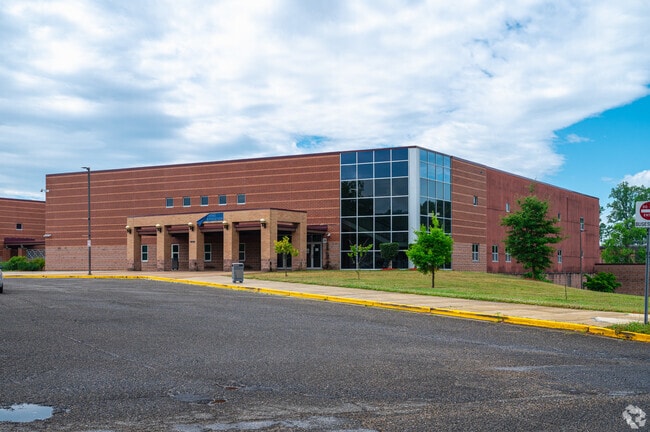 Northwestern High School in Hyattsville serves as one of Calvert Hills school options.
