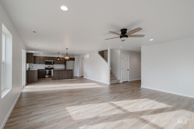 9095 W Violet St, Nampa, ID 83687 - photo 7