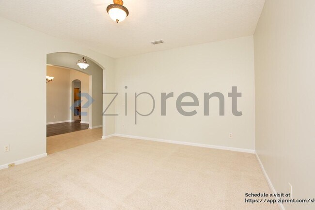 909 Corsica Ln, Jacksonville, FL 32218 - photo 5