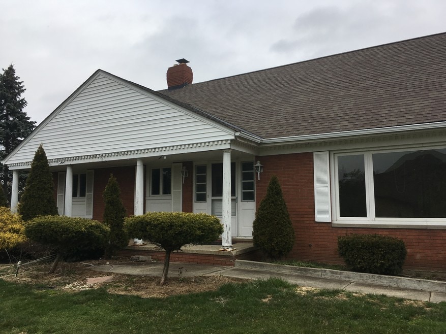 1332 Arborcrest Dr, Hinckley, OH 44233 - photo 1