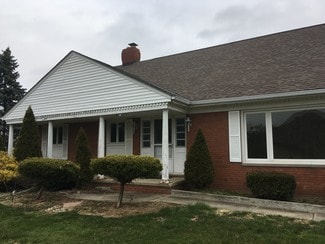 1332 Arborcrest Dr, Hinckley, OH 44233