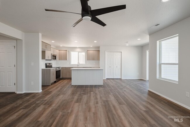 16354 Backfill Ave, Caldwell, ID 83607 - photo 3