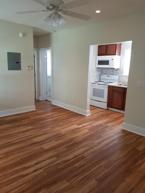 34 Morris St unit A, Charleston, SC 29403 - photo 2