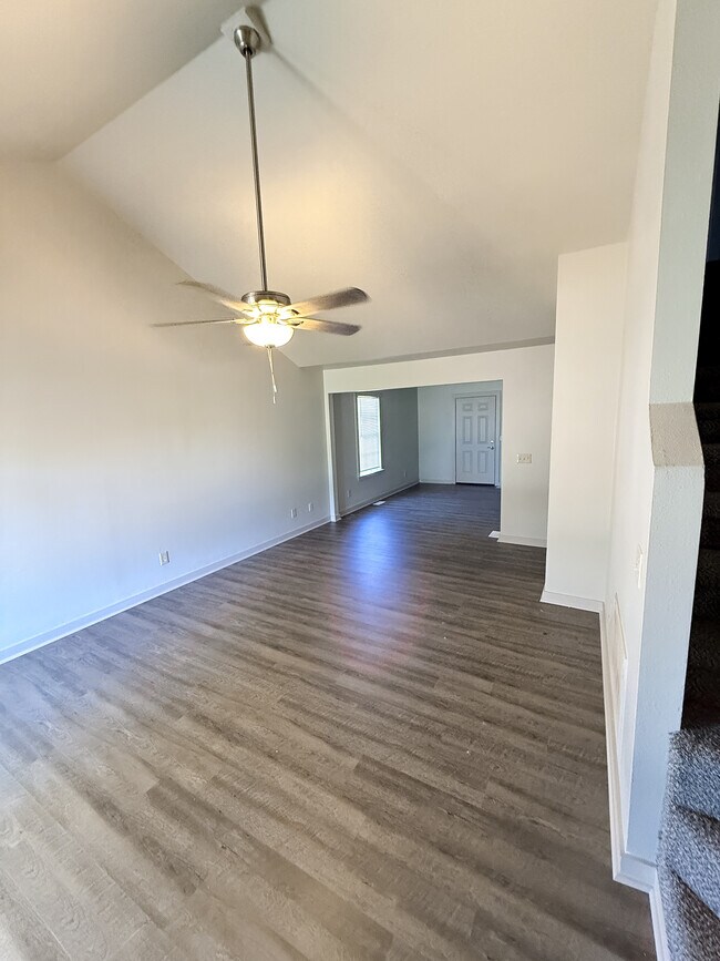 507 W Briarbrook Ln, Carl Junction, MO 64834 - photo 3