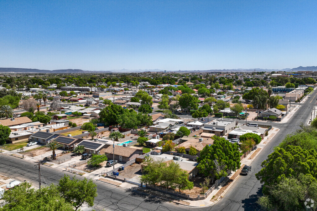 Townsend in Yuma is a welcoming neighborhood that blends local charm with convenient access to everyday essentials.