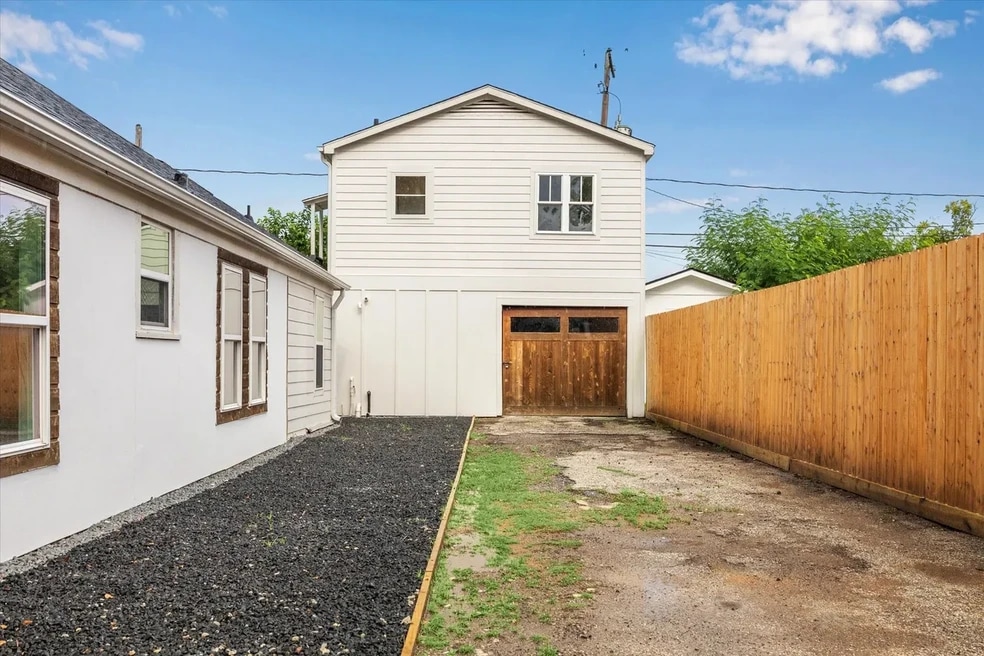 Garage Apartment Front