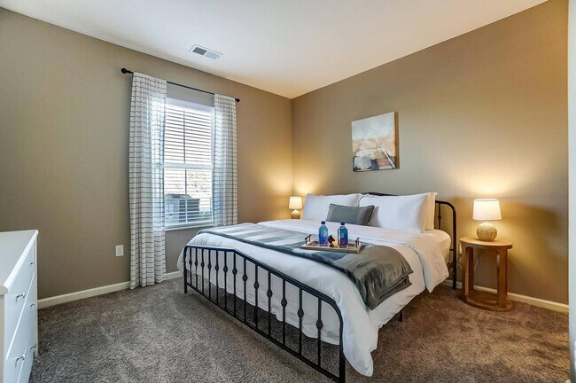 4788 Holmes St unit ID1257786P, Dublin, OH 43016 - photo 2