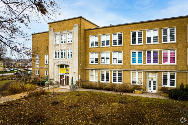 Mallinckrodt ABI Elementary School provides a safe and nurturing learning environment.
