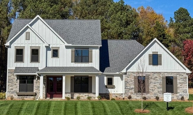 125 Crestview Ln, Troutman, NC 28166 - photo 2