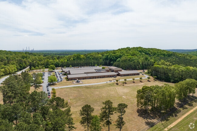 Kingston Elementary School serves in the Bartow County Schools District.