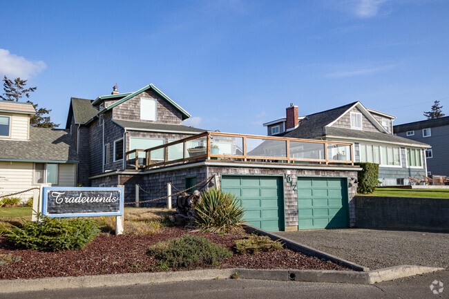 Condos and cratsman homes can be found in Stanley Acres all along the waterfront.