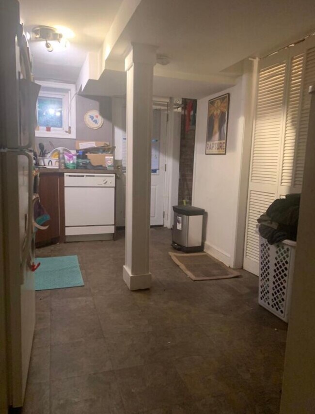 1446 Oak St NW unit Basement, Washington, DC 20010 - photo 3