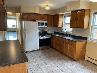 2318 N 72nd Ct Unit 2, Elmwood Park, IL 60707