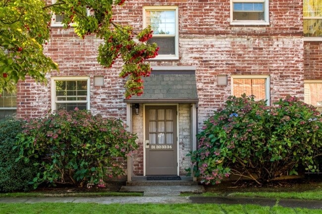 Parkview Apartments, Portland, OR 97232 - photo 7