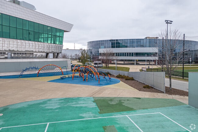 Acero - Jovita Idar Elementary School creates an inspiring atmosphere for learning.