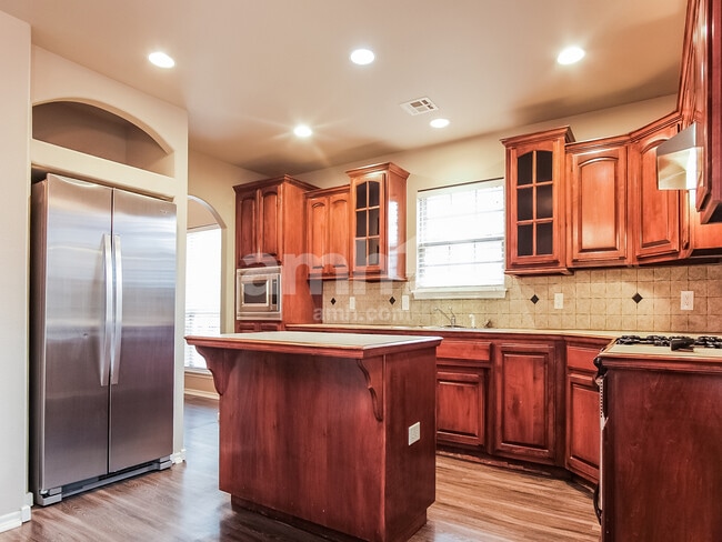 10006 E 101st St N, Owasso, OK 74055 - photo 6