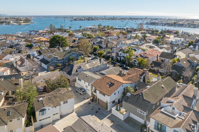 Bayshores is a bayside community with water on two of three sides.