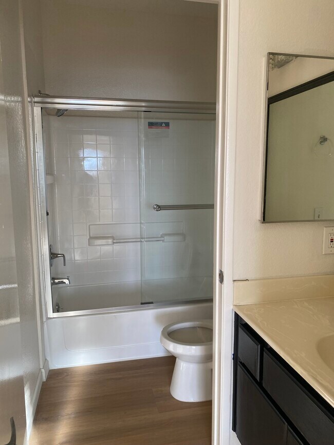 Manhattan Regency, Los Angeles, CA 90020 - photo 6